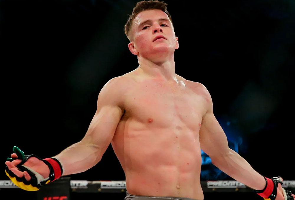 Coup de tonnerre : Paul Hughes déclare forfait pour le PFL Belfast suite à une sérieuse blessure au genou