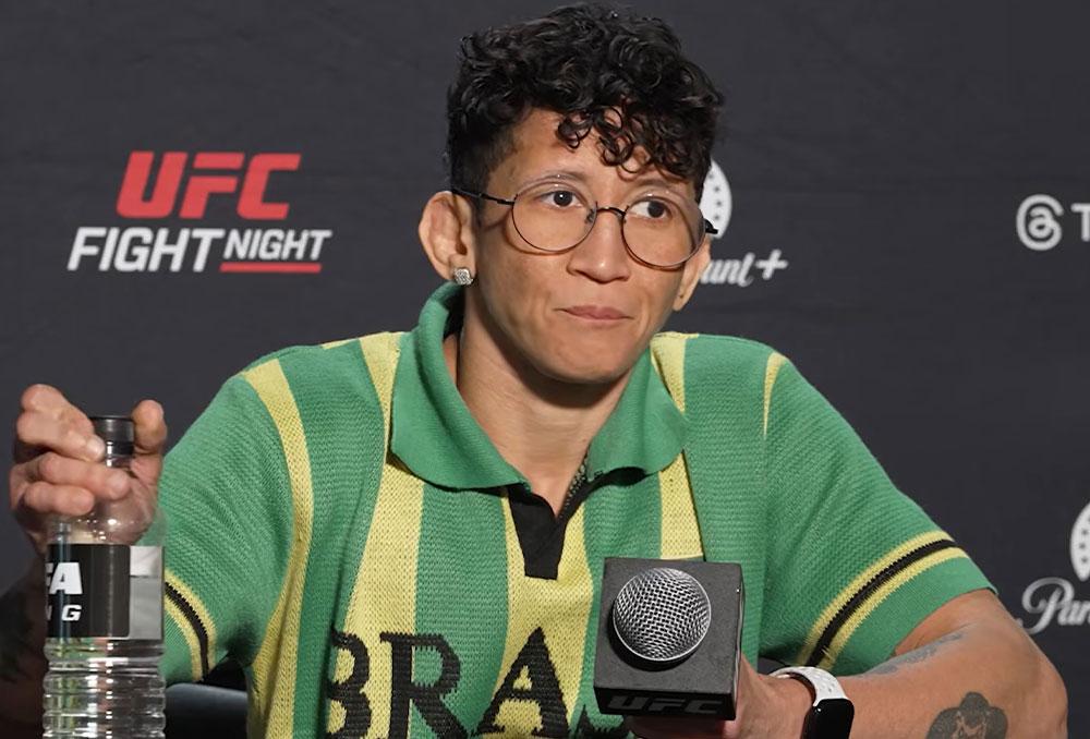 “Je suis sortie plus forte de cette expérience” : Virna Jandiroba analyse son évolution après son combat pour le titre | UFC Fight Night 272