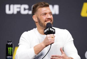 Israel Adesanya désigné comme l'adversaire le plus technique par Dricus Du Plessis