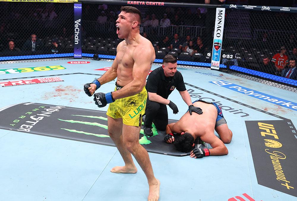 Vicente Luque ne laisse aucune chance à Kelvin Gastelum et s’impose par étranglement | UFC 327