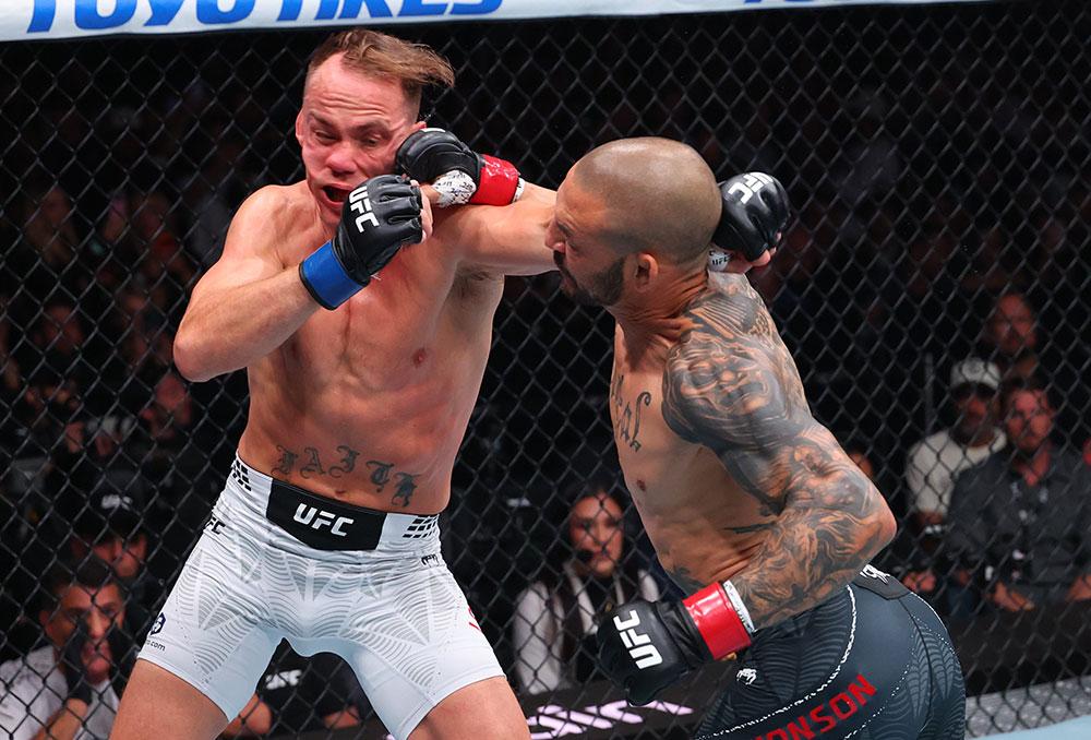 Cub Swanson inflige une correction à Nate Landwehr et dépose les gants après une carrière légendaire | UFC 327