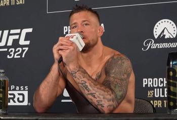 “Je lui ai dit que je l'aimais” : Charles Radtke témoigne son respect à Francisco Prado après leur bataille | UFC 327