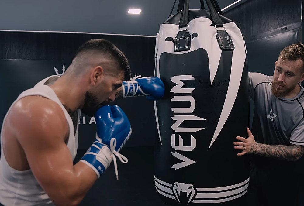 Ilia Topuria affûte ses armes avant le choc de l'UFC Freedom 250 face à Justin Gaethje