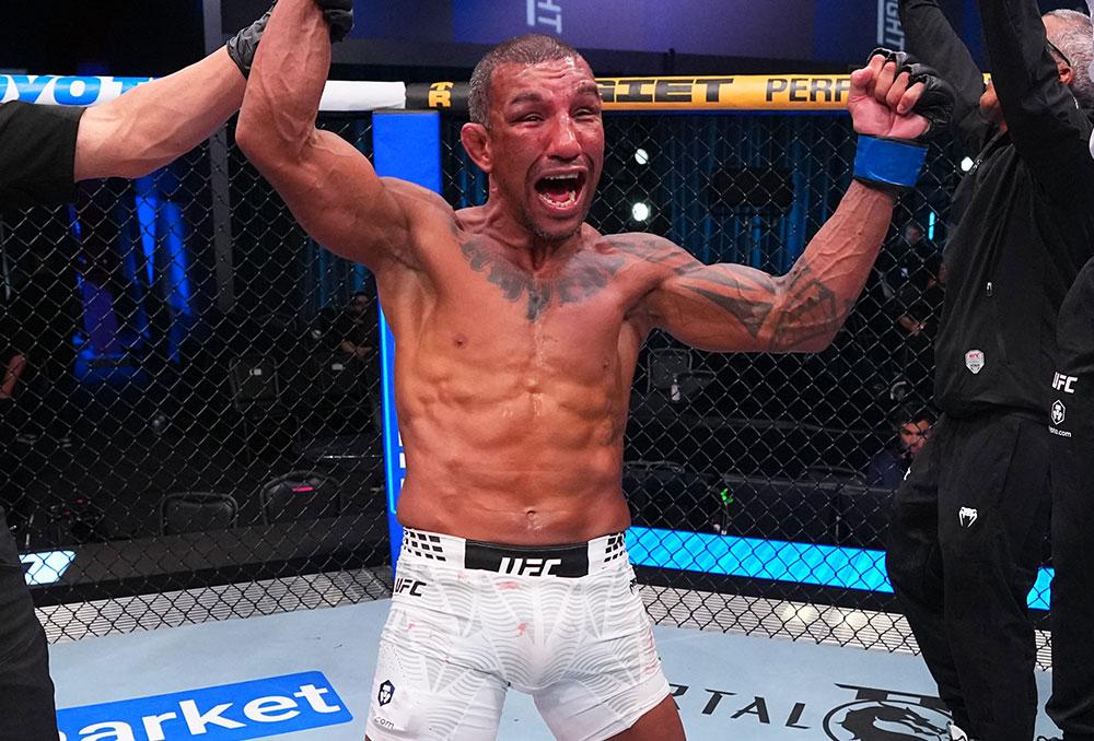 Raoni Barcelos frappe aux portes du top 15 après son succès disputé contre Montel Jackson | UFC Fight Night 274
