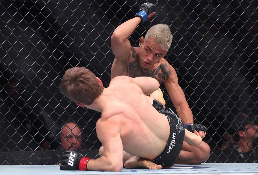 Jose Ochoa s'impose par décision unanime face à Clayton Carpenter après une nette domination | UFC 328