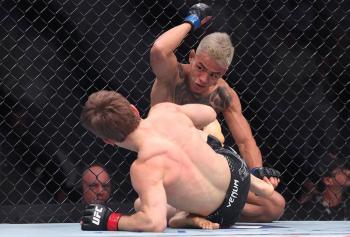 Jose Ochoa s'impose par décision unanime face à Clayton Carpenter après une nette domination | UFC 328