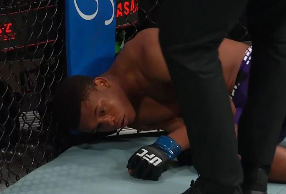 Kai Asakura électrocute Cameron Smotherman par KO au premier round pour son retour chez les poids coqs | UFC Fight Night 277
