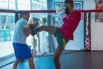 Équilibre, appuis, prévention : la nouvelle science de la préparation des combattants UFC
