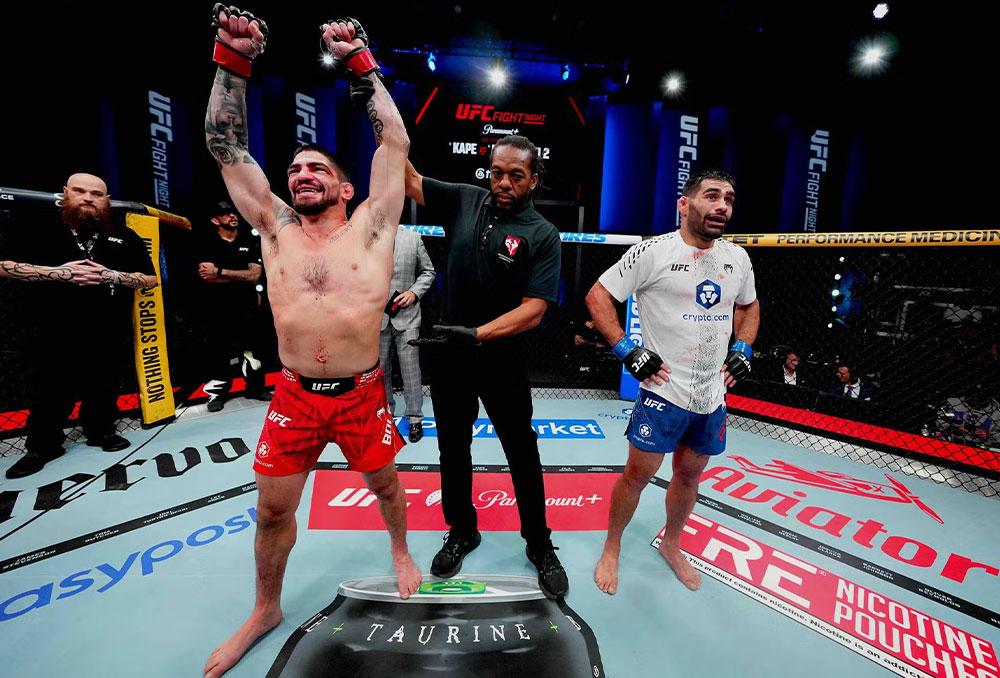Gaston Bolanos s'impose face à Michael Aswell Jr. après un combat d'anthologie | UFC Fight Night 279