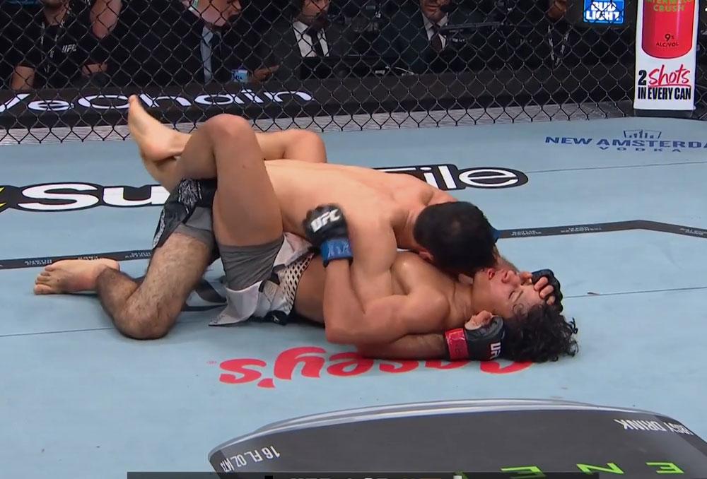 UFC 329 : Farid Basharat s'impose par décision et passe à 16-0