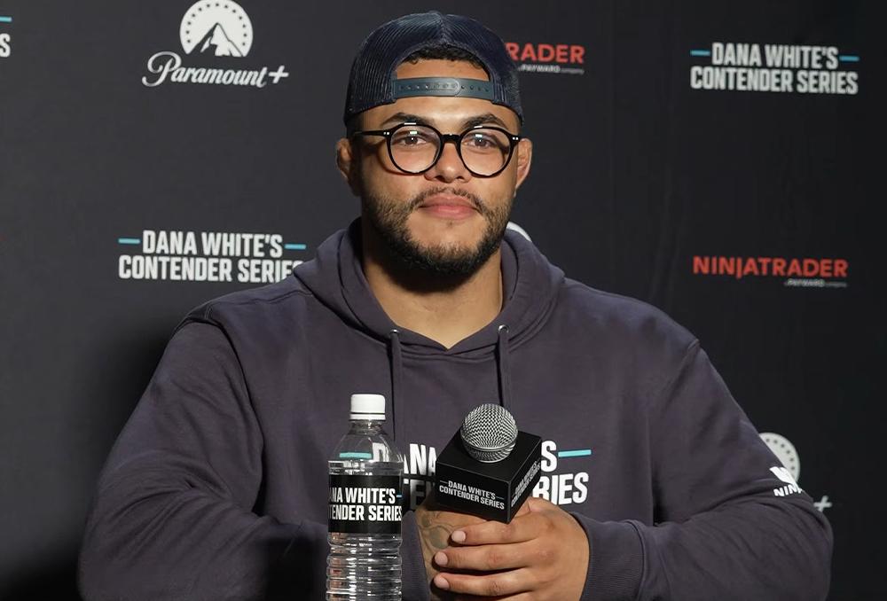 DWCS 89 : Guilherme Uriel revient sur sa soumission express et cible déjà Josh Hokit