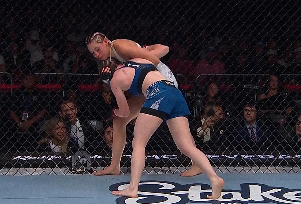 Noche UFC : Regina Tarin préserve son invincibilité en dominant la vétérane JJ Aldrich