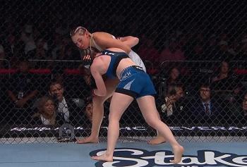 Noche UFC : Regina Tarin préserve son invincibilité en dominant la vétérane JJ Aldrich