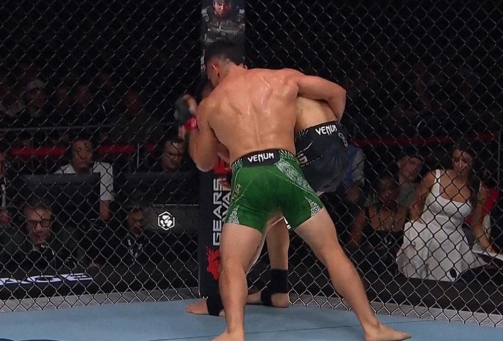 Noche UFC : Rongzhu prend le meilleur sur Rafa Garcia au terme d'une rude bataille debout