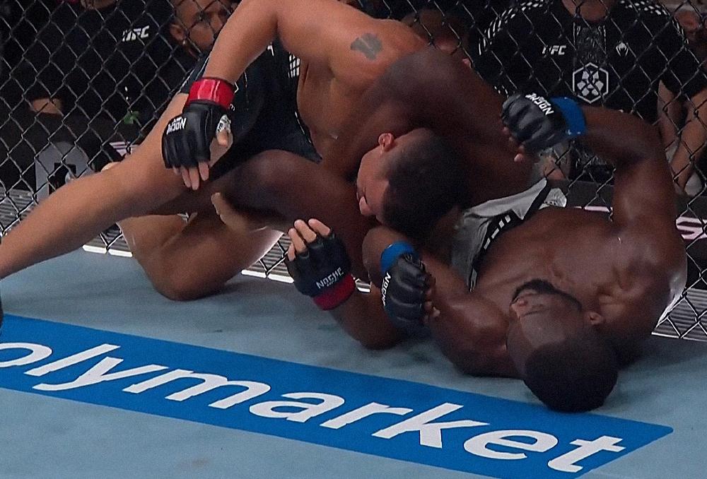 Noche UFC : Tommy Gantt soumet Drakkar Klose au troisième round et reste invaincu