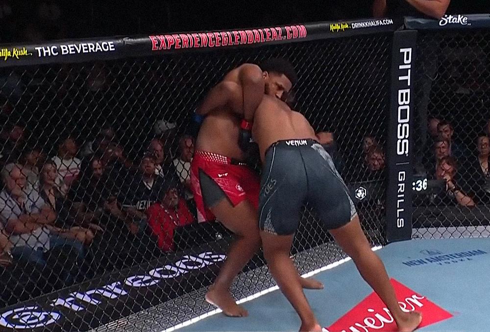 Noche UFC : Curtis Blaydes s'impose par décision unanime face à Waldo Cortes-Acosta dans un combat terne et sans saveur