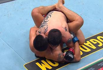 Noche UFC : Brandon Moreno renoue avec le succès en s'imposant par décision partagée face à Joseph Morales