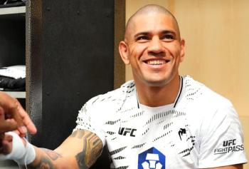 Alex Pereira se moque de la promotion de Ciryl Gane comme champion incontesté de l'UFC