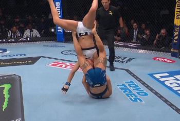 UFC 331 : Casey O'Neill soumet Eduarda Moura au premier round avec une clé de bras spectaculaire