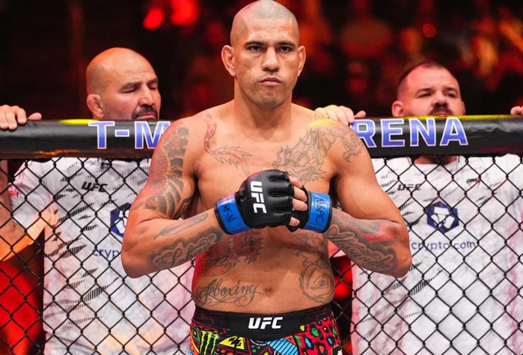 Alex Pereira annonce un « gros défi » imminent pour son retour dans la cage