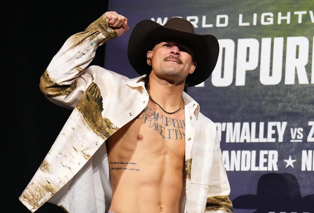 UFC 335 : Diego Lopes réagit à son affrontement face à Charles Oliveira pour le titre BMF « Le combat parfait pour moi »