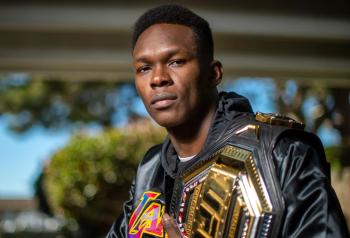 Israel Adesanya jure de ne jamais revenir après sa retraite « Quand ce sera fini, ce sera pour de bon »