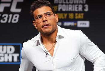 Paulo Costa s'agace du silence de l'organisation et veut combattre avant la fin de l'année