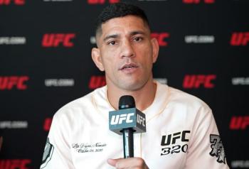 Alex Pereira : « Gane contre Hokit ? Tout a été manipulé par l'UFC pour convaincre les fans. »