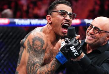 Carlos Prates s'emporte contre Islam Makhachev avant l'UFC 336 : « Je vais te mettre à la retraite, espèce de lâche »