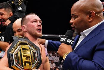 UFC 333 : Daniel Cormier admet avoir oublié la victoire de Sean O'Malley sur Song Yadong