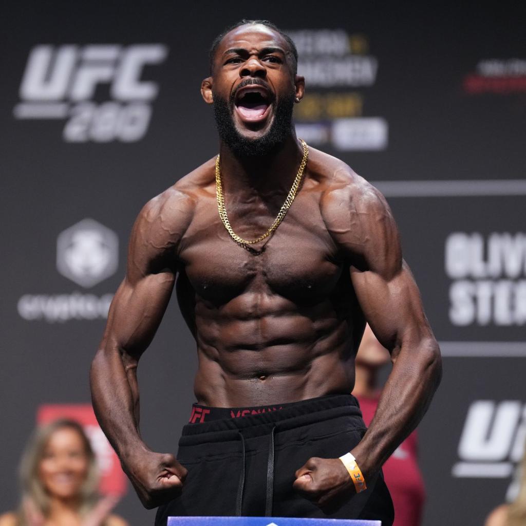 UFC 288 - Aljamain Sterling 