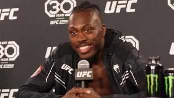 Jalin Turner affiche un large sourire après sa victoire sur Bobby Green | UFC on ESPN 52