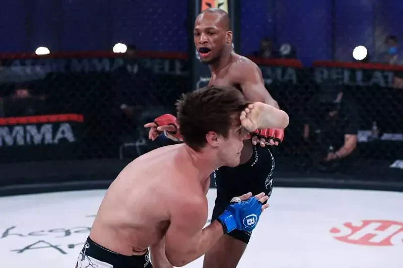 Michael Page : Kevin Holland ne réitérera pas l'entente de se cantonner aux échanges debout pour le combat à l'UFC 299