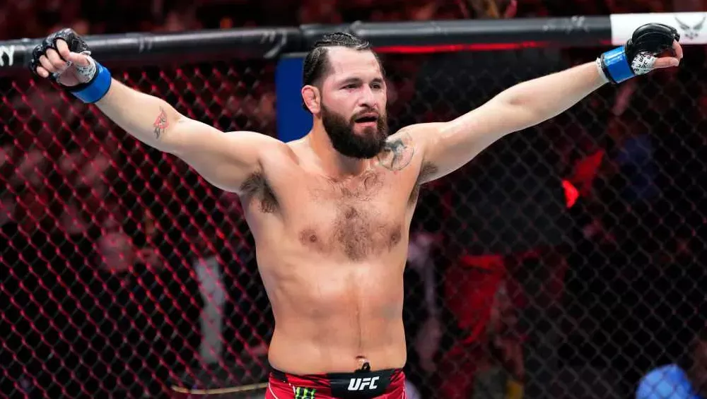 Jorge Masvidal sur un éventuel combat avec son compagnon champion BMF Justin Gaethje : “Je le démolirais”