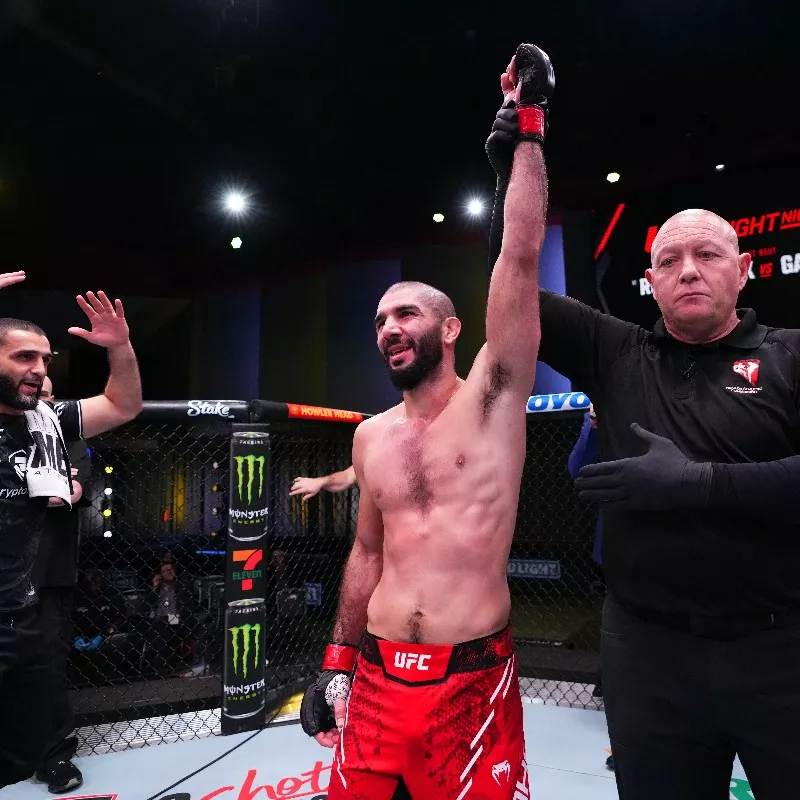 Aiemann Zahabi maintient sa série de victoires : Une performance impressionnante contre Javid Basharat | UFC on ESPN+ 96