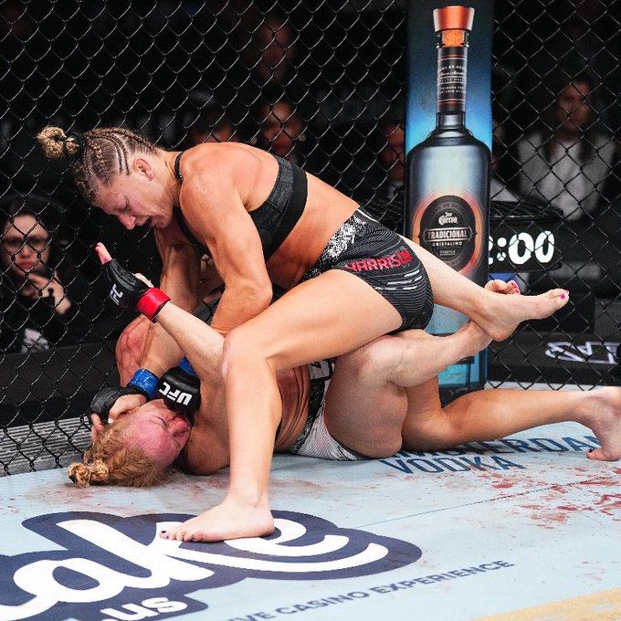 Domination sans partage de Kayla Harrison face à Holly Holm | UFC 300