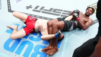 Kevin Holland s'impose par soumission au premier round contre Michal Oleksiejczuk | UFC 302