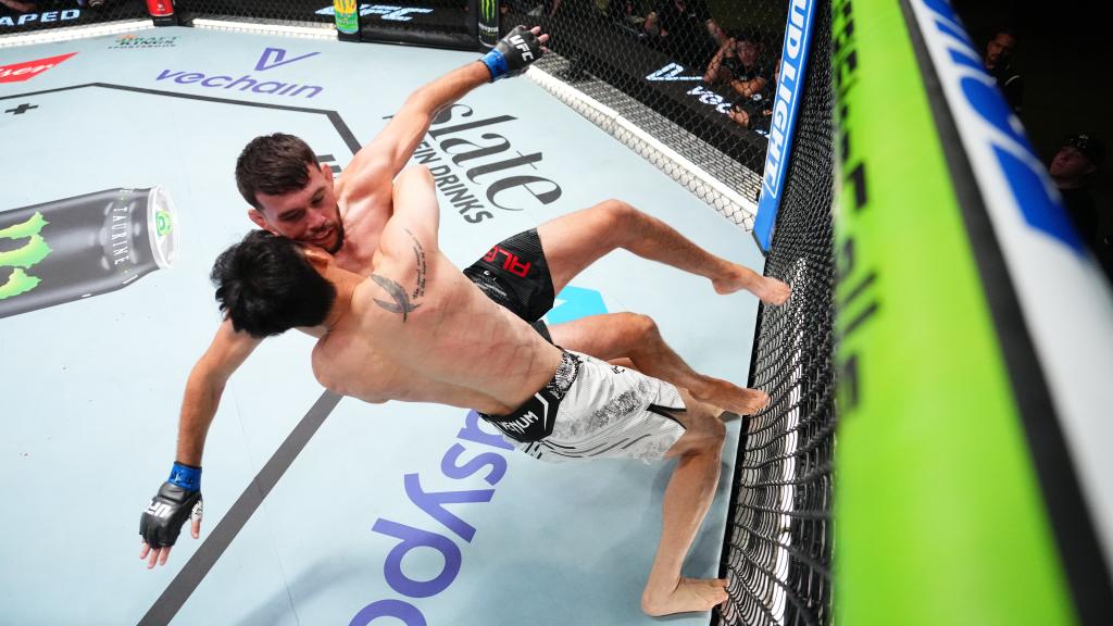 Doo Ho Choi renoue avec la victoire et fond en larmes | UFC on ESPN 60