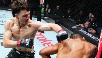 Jack Jenkins s'impose par TKO contre Herbert Burns  | UFC 305