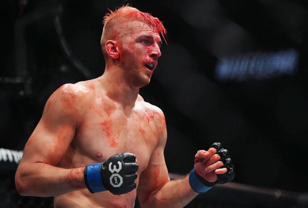 Dan Hooker prédit un combat brutal contre Justin Gaethje à l'UFC 313