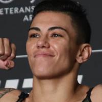 Jessica Andrade Bate Estaca