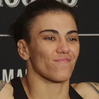 Jessica Andrade Bate Estaca