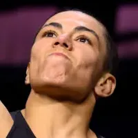 Jessica Andrade Bate Estaca