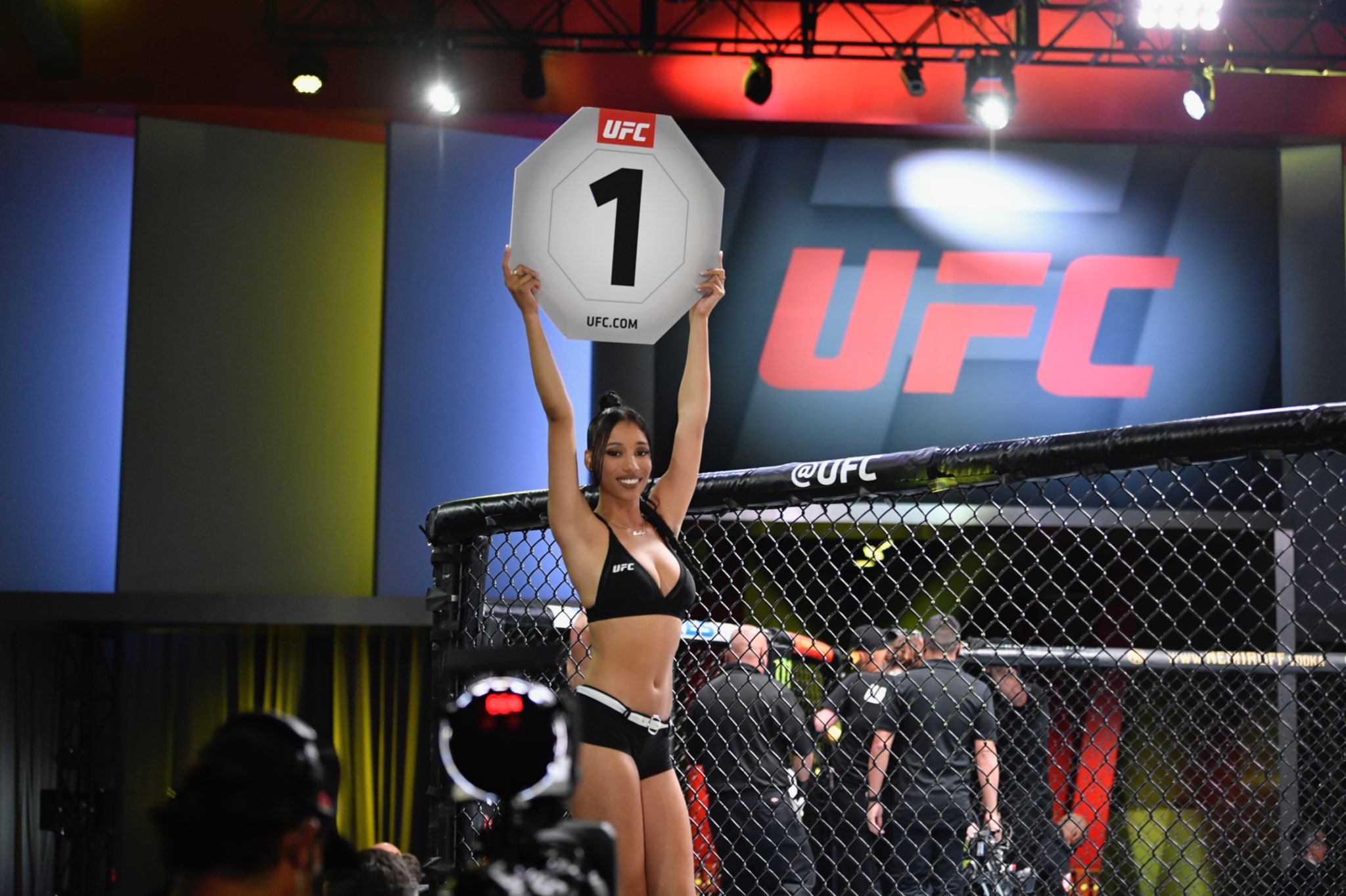 UFC on ESPN 18 : Octagon girls