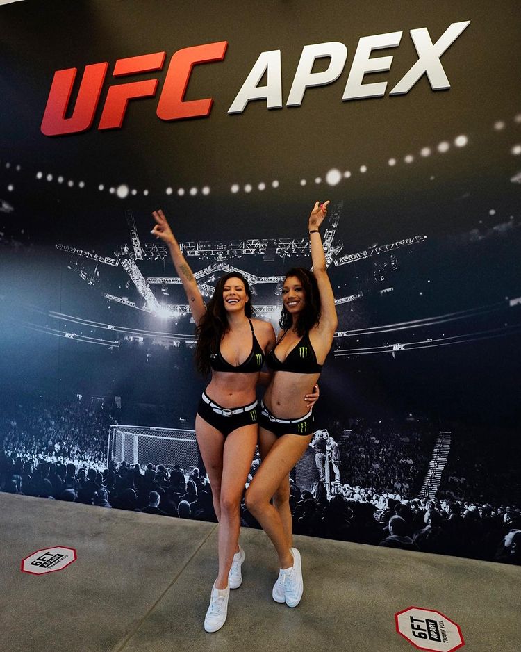 ESPN+ 45 : Octagon girls