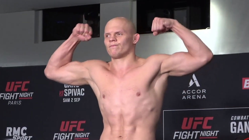 UFC Paris la pesée offcielle : Bogdan Guskov