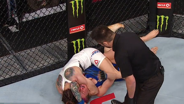 Sara McMann contre Gina Mazany