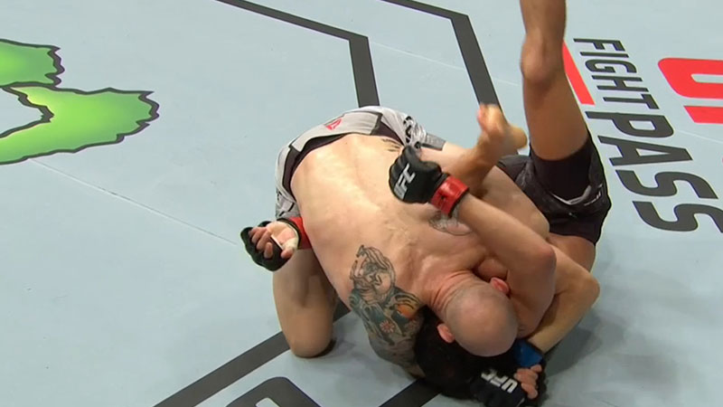 Felipe Arantes contre Josh Emmett