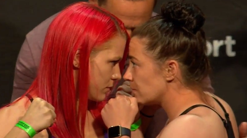 Molly McCann contre Gillian Robertson