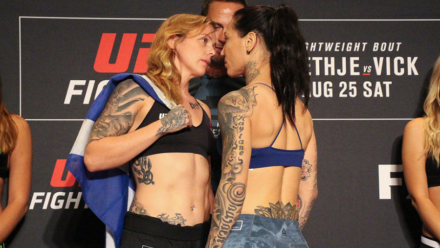 Joanne Calderwood contre Kalindra Faria